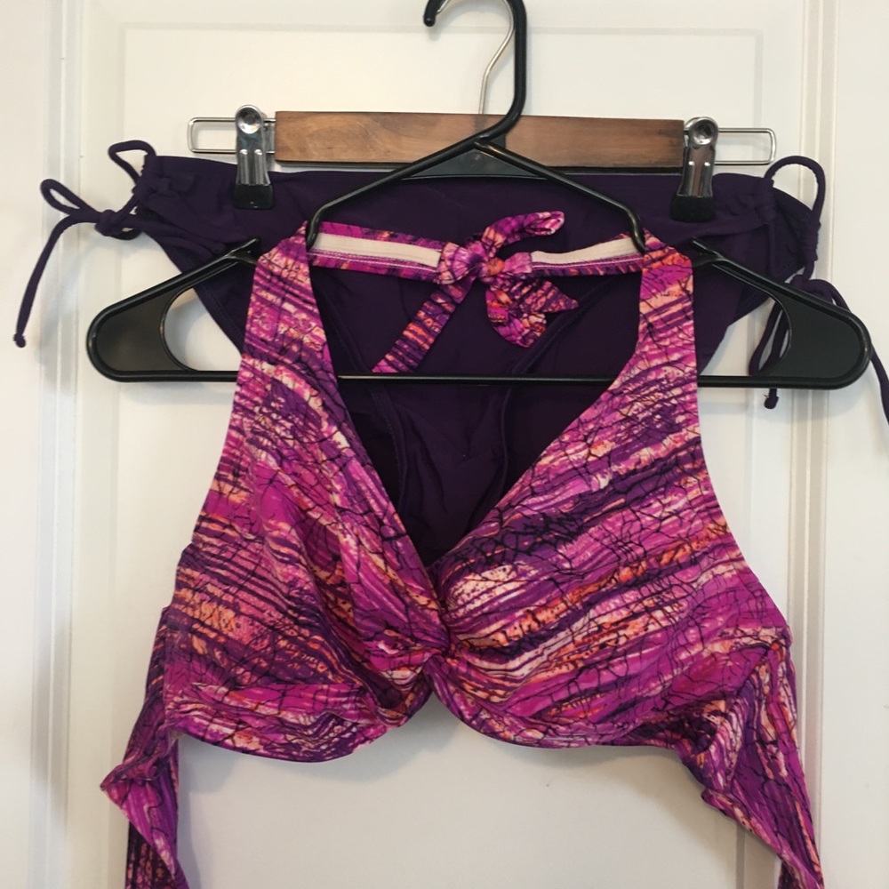 SWIMWEAR AND SPORT SKIRT